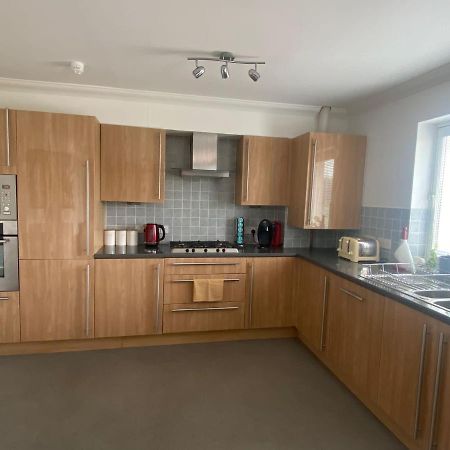 The Duplex Nairn- Spacious 3 Bedroom With Sunny Balcony מראה חיצוני תמונה