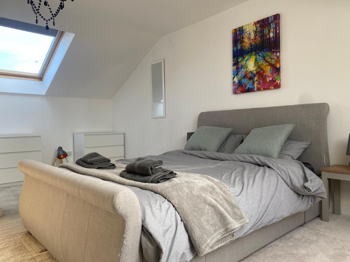 The Duplex Nairn- Spacious 3 Bedroom With Sunny Balcony מראה חיצוני תמונה