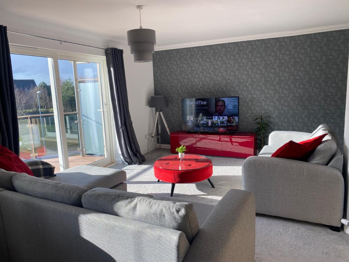 The Duplex Nairn- Spacious 3 Bedroom With Sunny Balcony מראה חיצוני תמונה