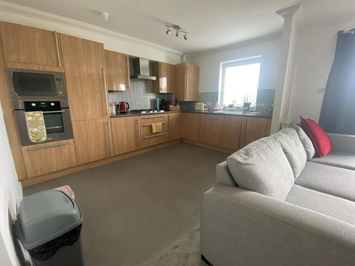 The Duplex Nairn- Spacious 3 Bedroom With Sunny Balcony מראה חיצוני תמונה